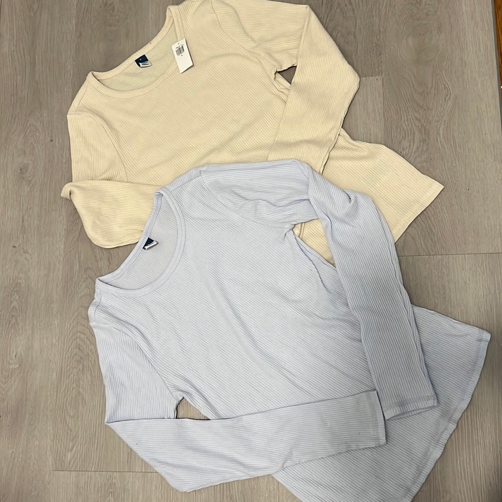 Women’s Old navy long sleeve shirt
